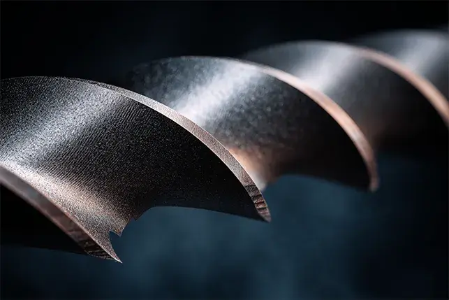 الاختلافات بين خلاطات الأعلاف العمودية والأفقية