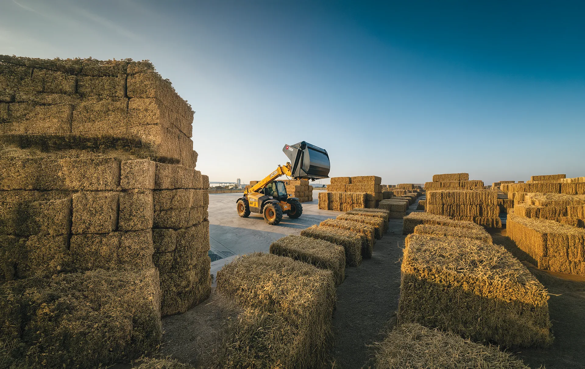 Big Dipper Silaj Kesme Kepçesi